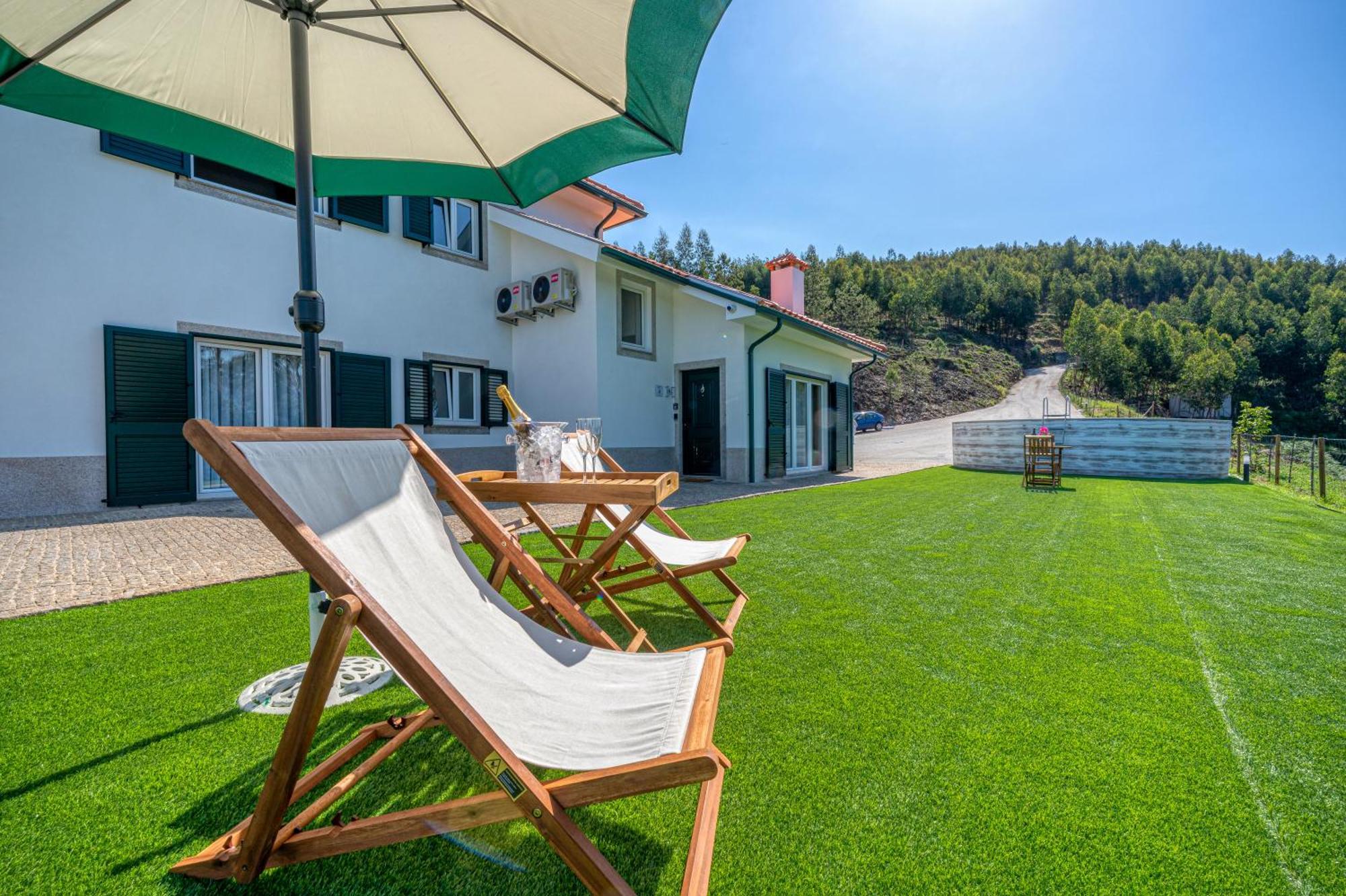 Central Suites Arouca Eksteriør billede